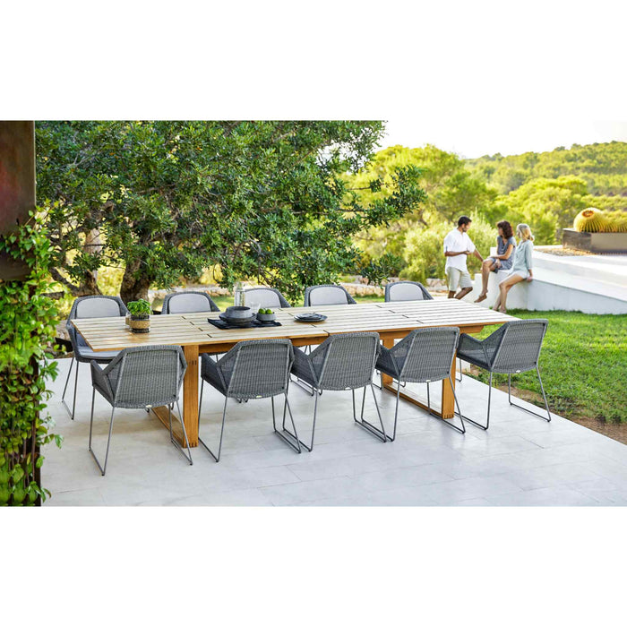 Cane-Line Endless Outdoor Dinning Table