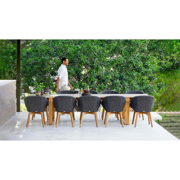 Cane-Line Endless Outdoor Dinning Table